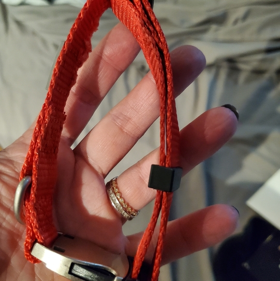 Red Top Paw Collar - Picture 4 of 4